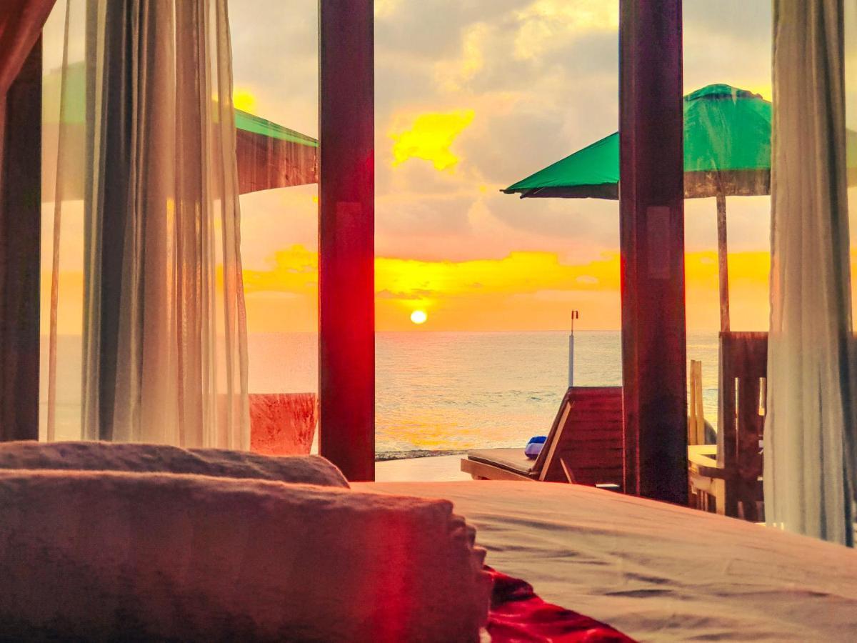 Batununggul Juan Beach Bungalow מראה חיצוני תמונה