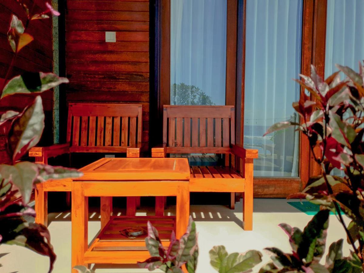 Batununggul Juan Beach Bungalow מראה חיצוני תמונה