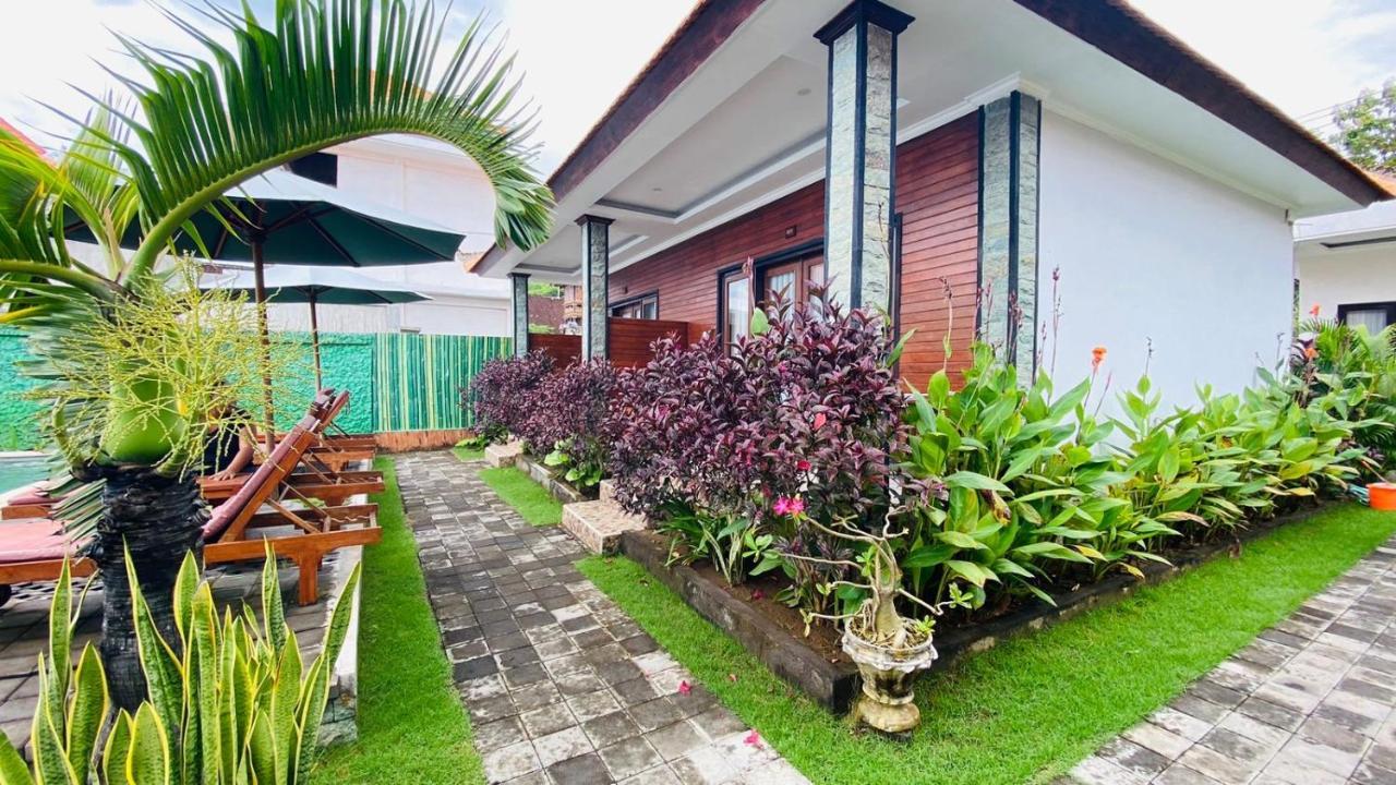 Batununggul Juan Beach Bungalow מראה חיצוני תמונה