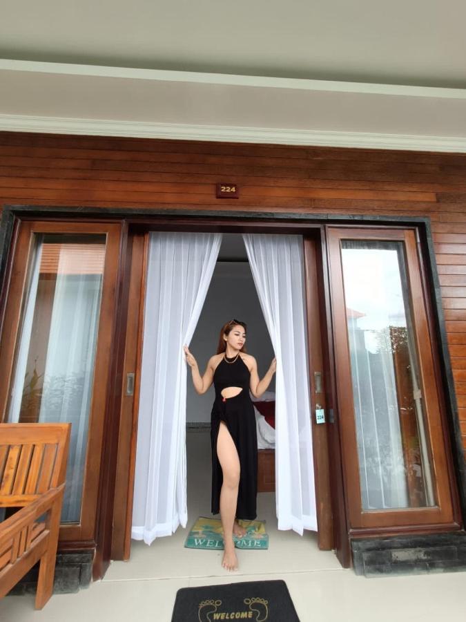 Batununggul Juan Beach Bungalow מראה חיצוני תמונה